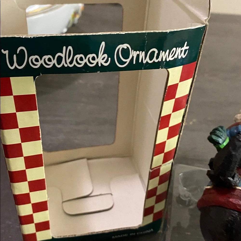 Woodlook Jointed Penguin Ornament